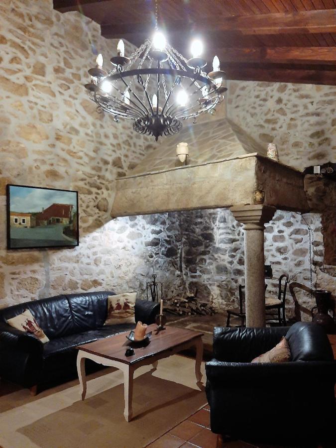 As Seis Chemineas Villa San Julian De Sales Kültér fotó