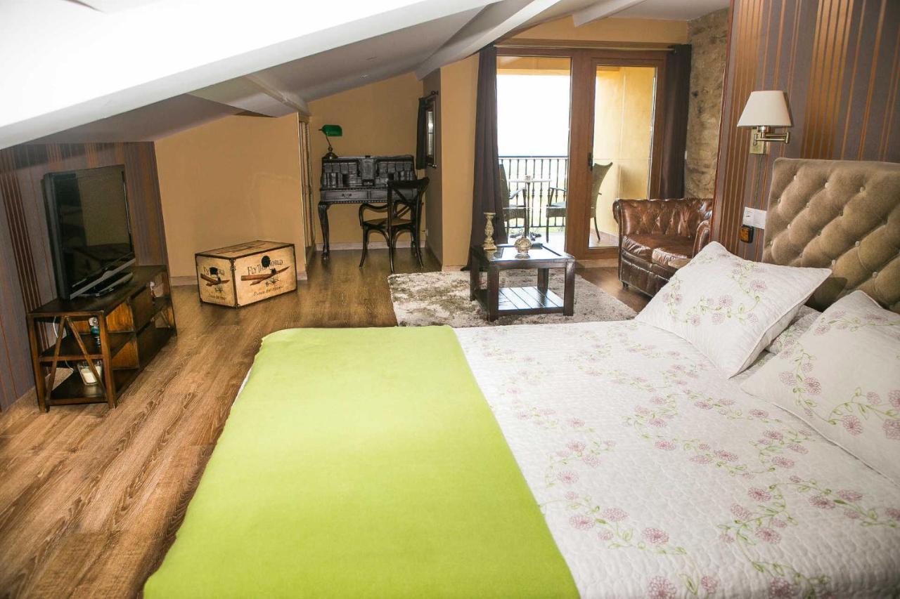 As Seis Chemineas Villa San Julian De Sales Kültér fotó